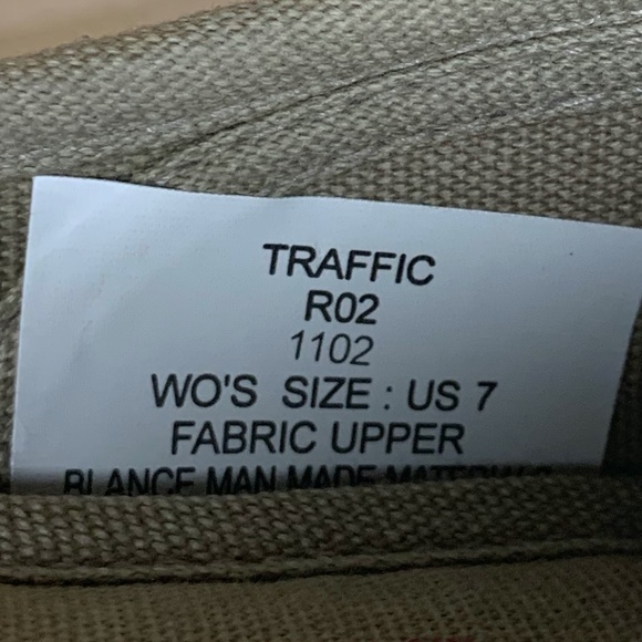 KORS by Michael Kors TRAFFIC Flat - Picture 8 of 8